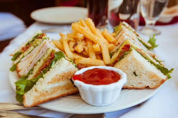 Lunch-in-Port-A-1