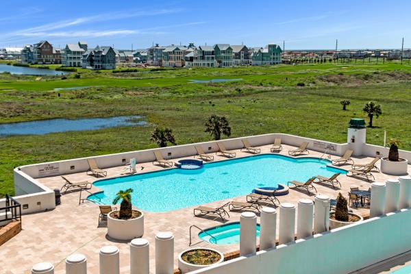 Rooftop Pool