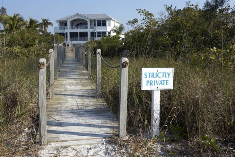 Vacation Rentals vs Hotels: Which to Choose?