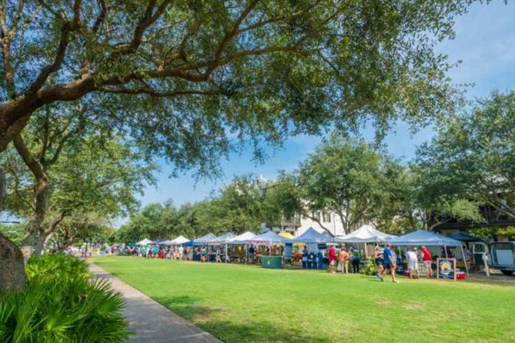 Exploring 30A’s Farmers’ Markets: Fresh Finds and Local Treasures