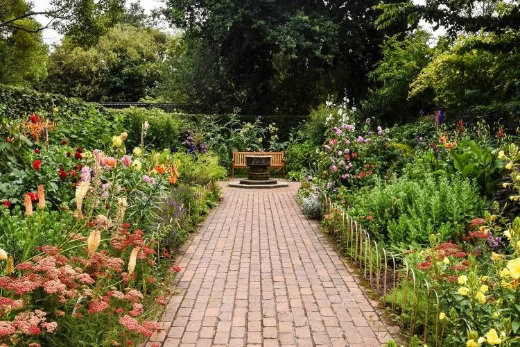 Historic Garden Week