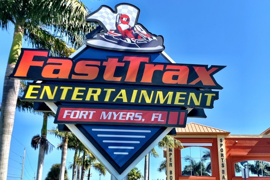 FastTrax-Entertainment-Fort-Myers-Florida-Sign FastTrax Entertainment