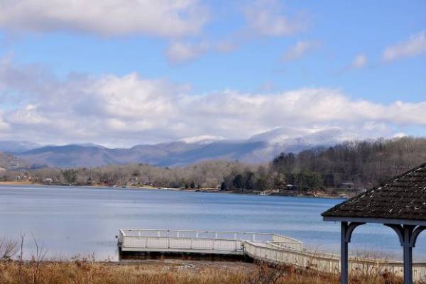 Lakefront Cabins