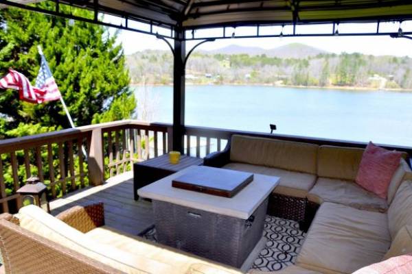 Lakefront Cabins