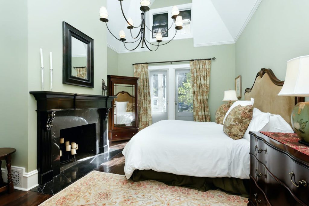 Gondola Resorts of Aspen offers $10K