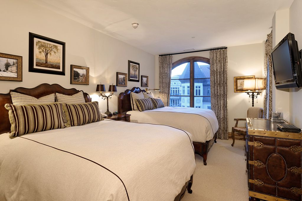 Vail Lodging Guide