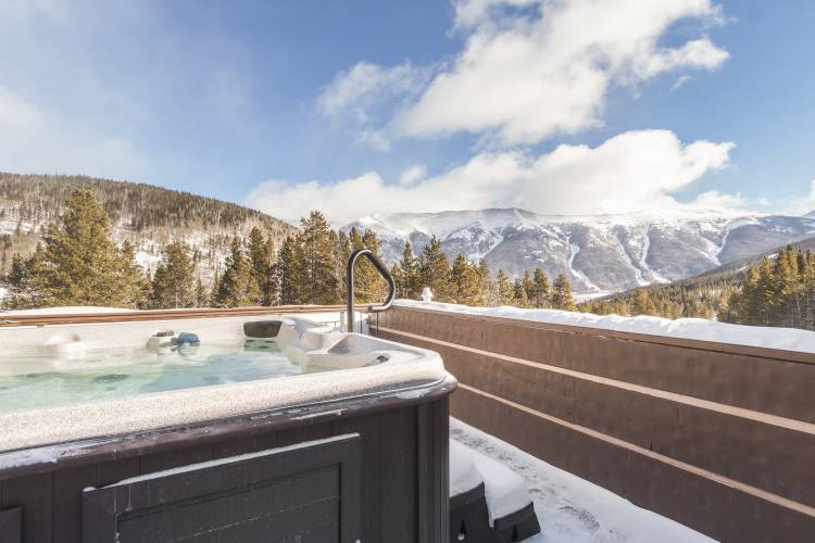Why Winter Is the Secret Season for Exceptional Hosting