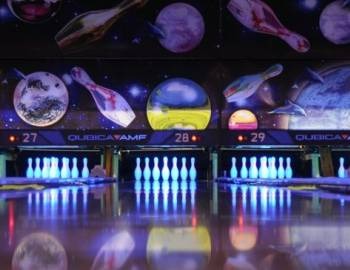 Planet Fun & Starz Grille Family Entertainment and Bowling Center