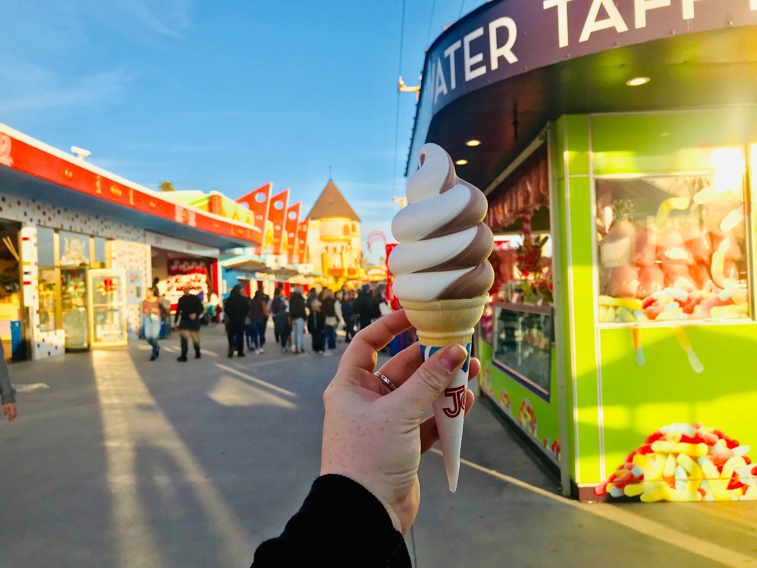 Why Santa Cruz Beach Boardwalk is Perfect for Kids and Adults