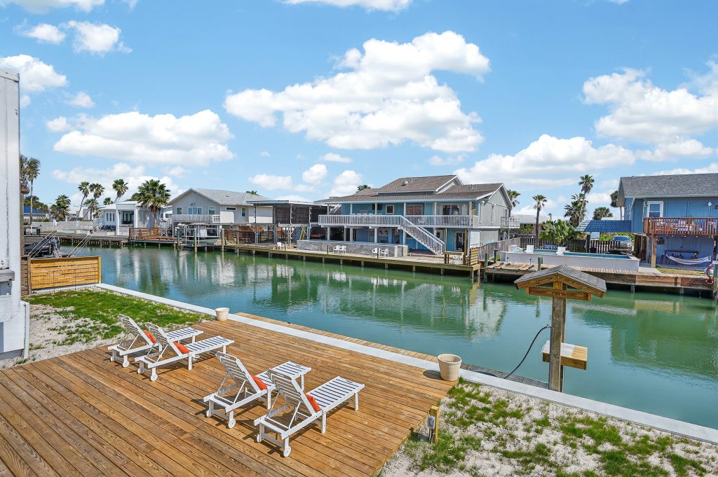 Canal Front Vacation Rentals Photo Taken at Salty Sandpiper