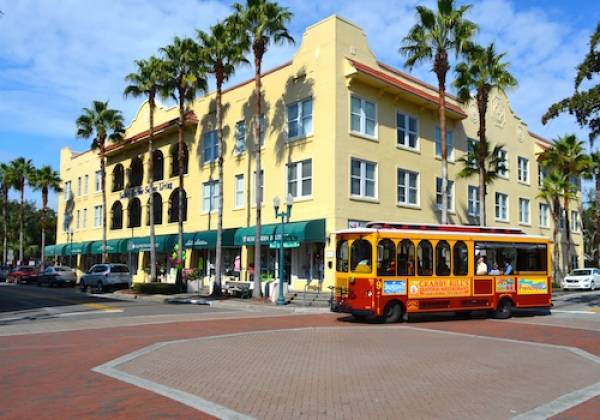 Jolly Trolly Tarpon Springs | Long Key Vacation Rentals