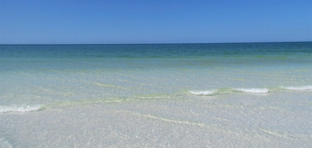 Indian Rocks Beach Waves | Long Key Vacation Rentals