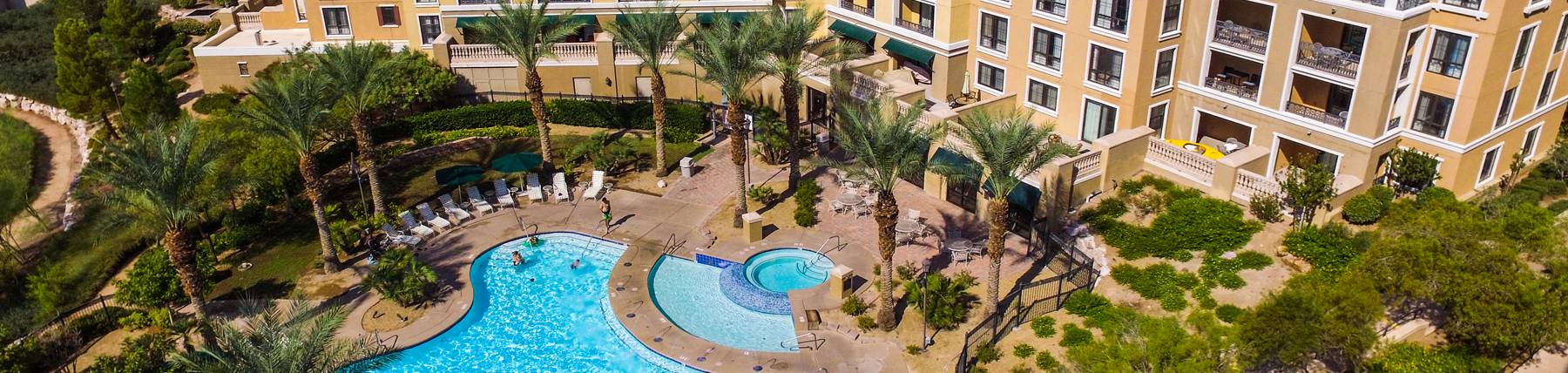 Lake-Las-Vegas-Resort-Rentals---Luna-West_0