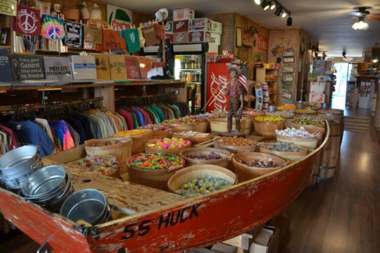 Huck’s General Store