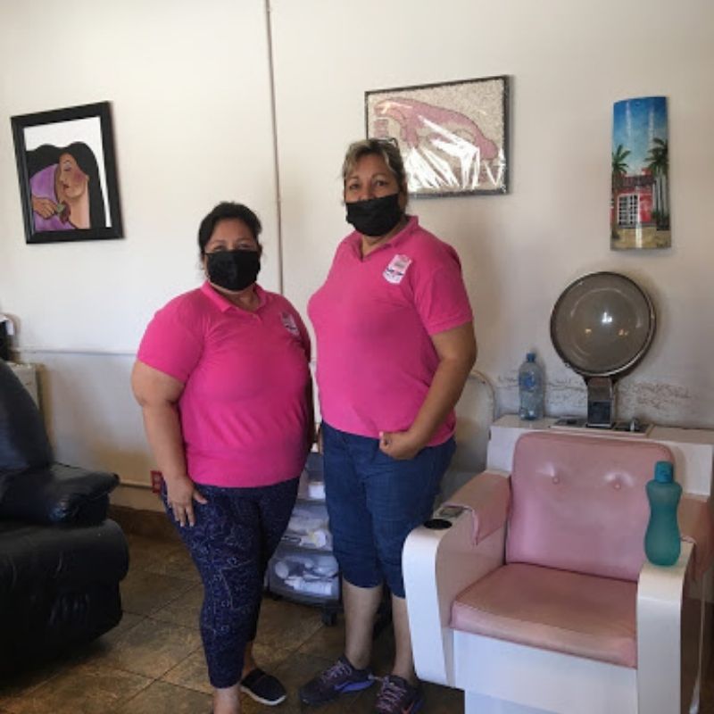 Masajistas y Gris's Spa and Salon San Felipe