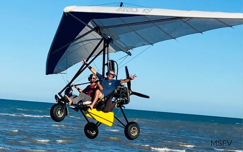 Clientes satisfechos volando con Rafa en el avión ultraligero de San Felipe
