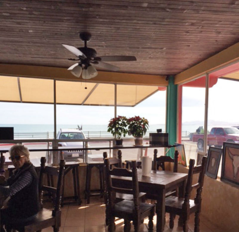 Smokin jo's BBQ San Felipe - vista a la playa