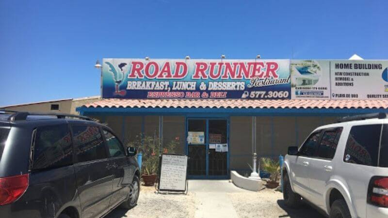 Vista frontal - Restaurante Road Runner San Felipe