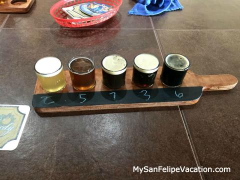 Conjunto de muestrario de elaboración de cerveza San Felipe 