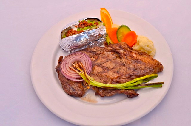 Plato de bistec Cantina de Juanito