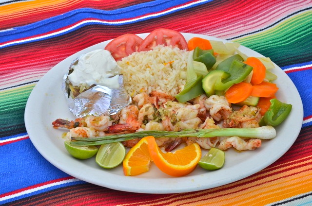 Restaurante Rosita San Felipe: Camarones con plato de arroz