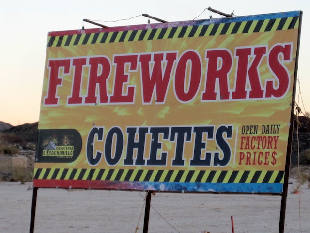 Signo de la tienda de fuegos artificiales de San Felipe