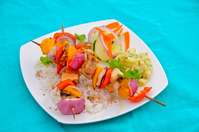 plato de kebab de punto dulce