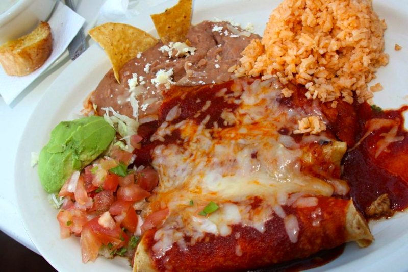 Plato combinado mexicano en el Restaurante El Cortez San Felipe