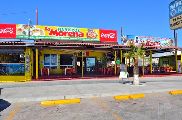 Vista frontal del restaurante Mariscos La Morena