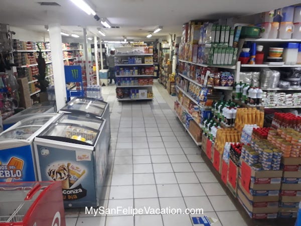 La Vaquita Mercado San Felipe - vista interior