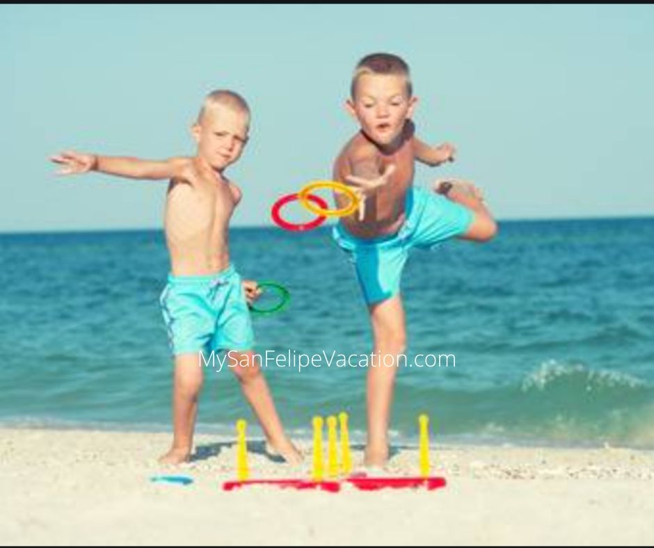 Juego de lanzamiento de anillos para niños de vacaciones en San Felipe