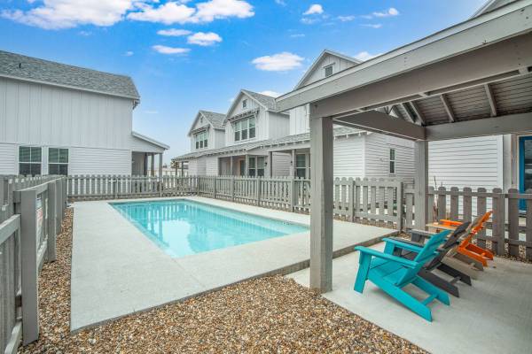 Mercer Village Pool