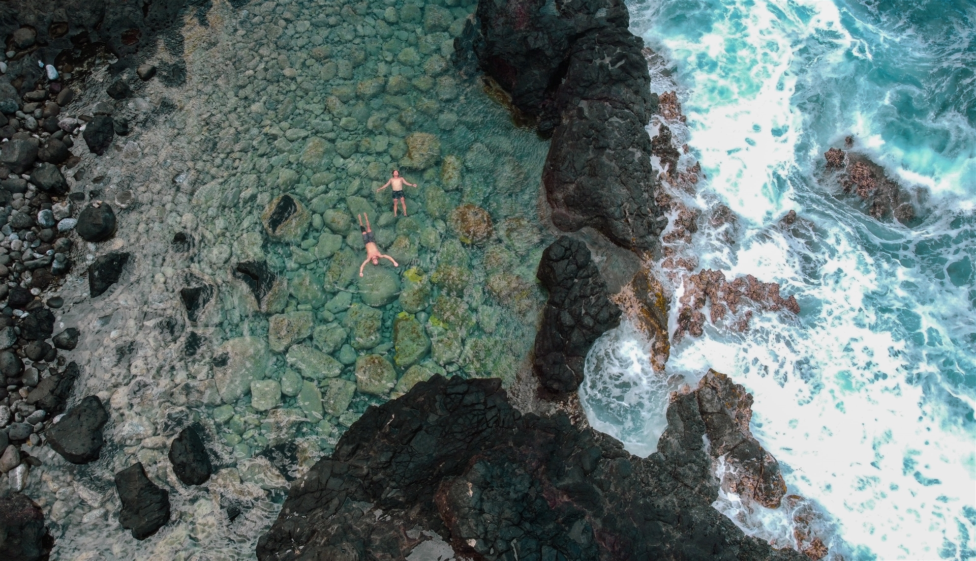 Wear sunscreen that is not reef-safe
