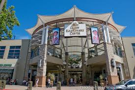 Queen Ka`ahumanu Shopping Center