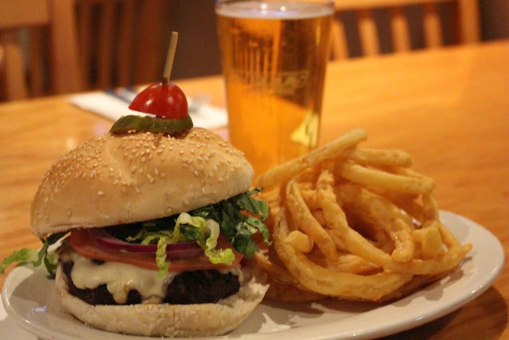 Birdies Grill and Tavern
