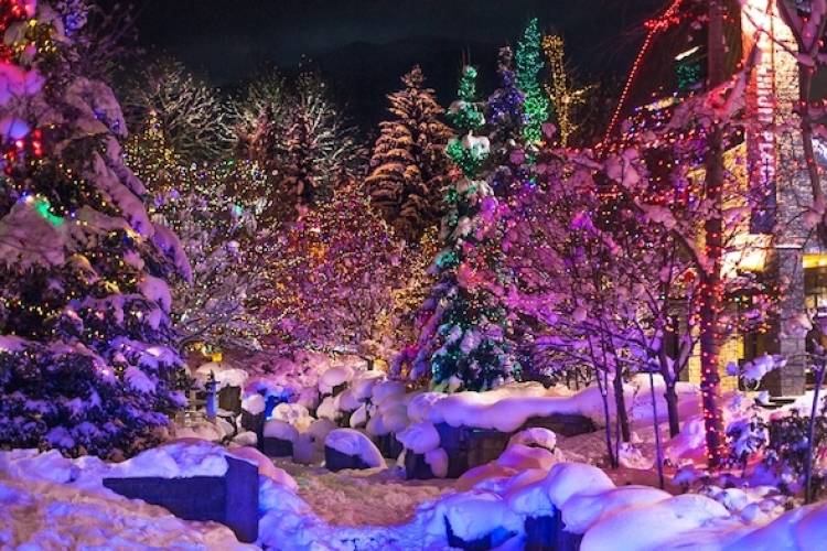 The Best Place for the Holidays – Whistler Blackcomb!