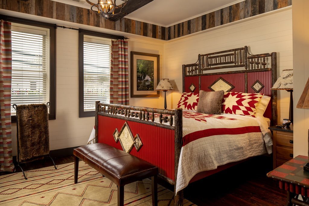 hemlock room