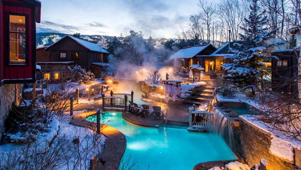 Scandinave Spa Whistler outdoor thermal pools in winter